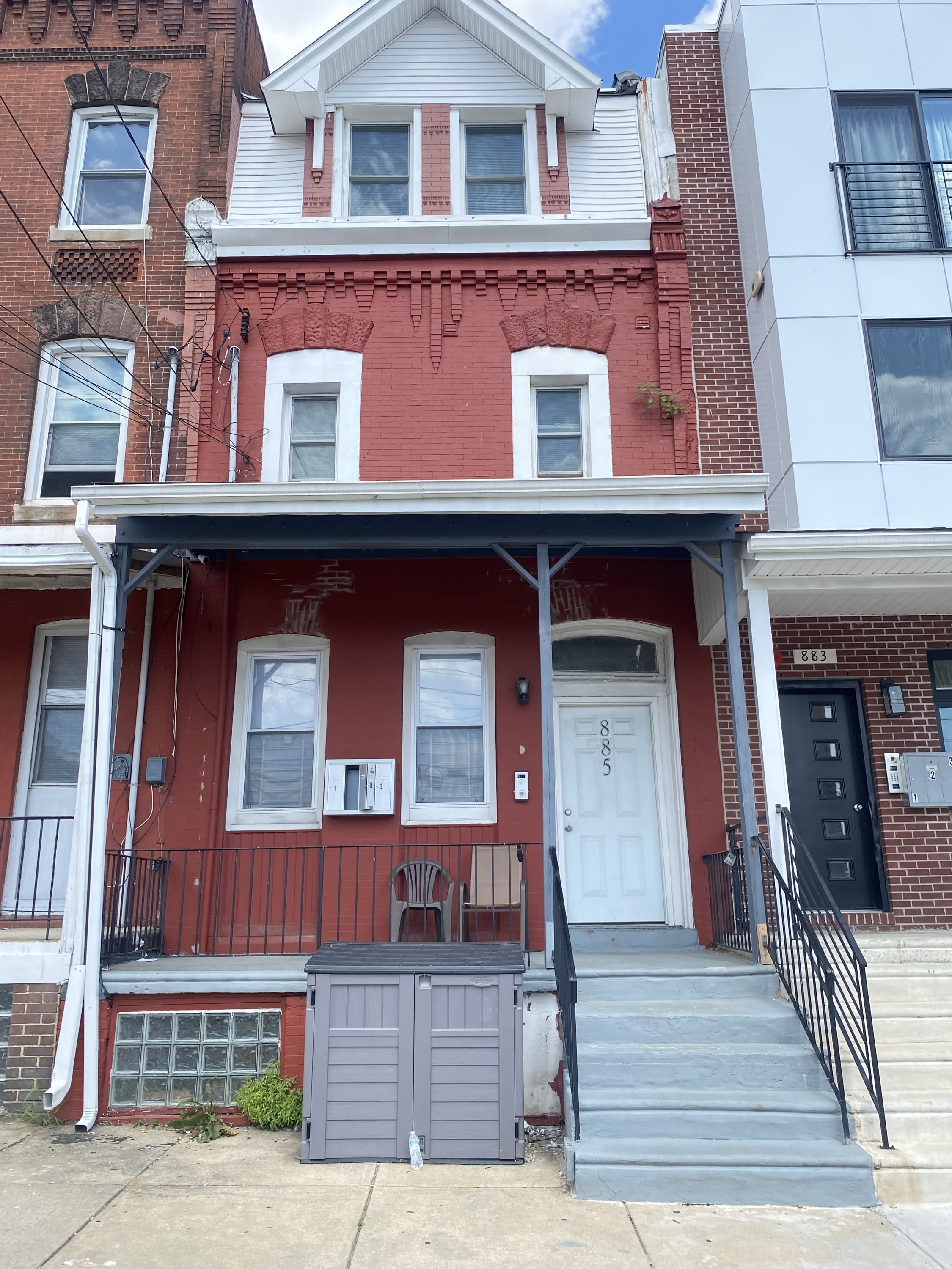 885 Belmont Avenue – photo 1