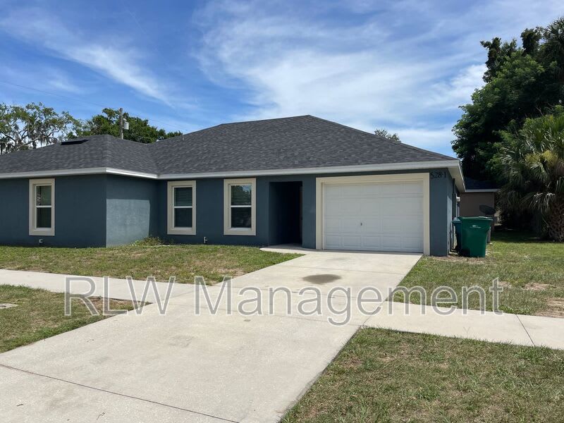 528 E Citrus Ave – photo 1 of 12
