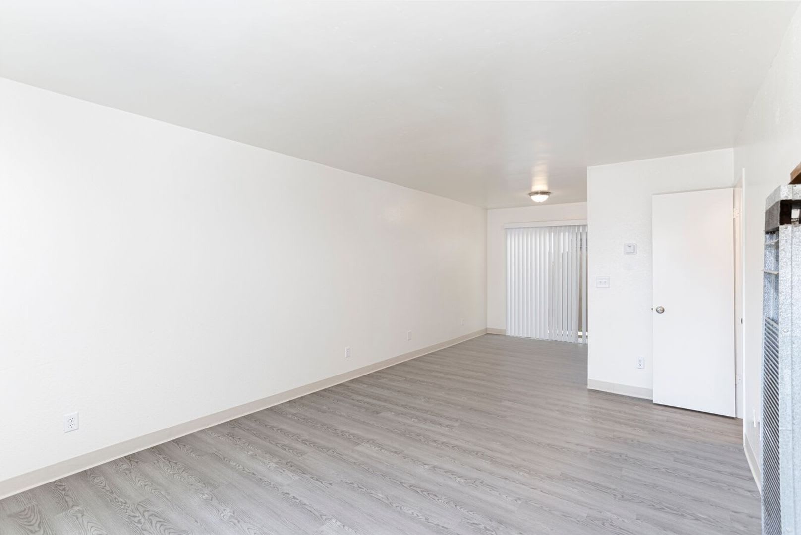 Completely Updated 2 Bedrooms 1 5 Bathrooms In The Heart Of Guadalupe – photo 1 of 10