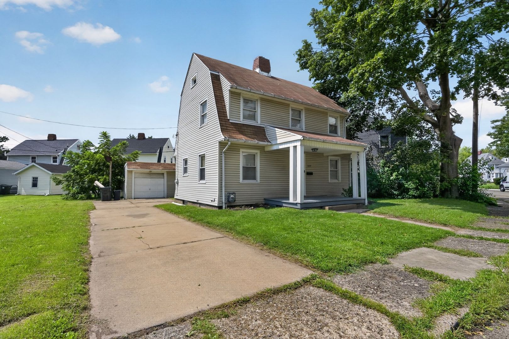 Charming 3BR House in Canton – photo 1