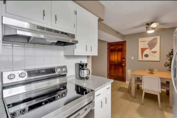 625 Village Ln – photo 1 of 13