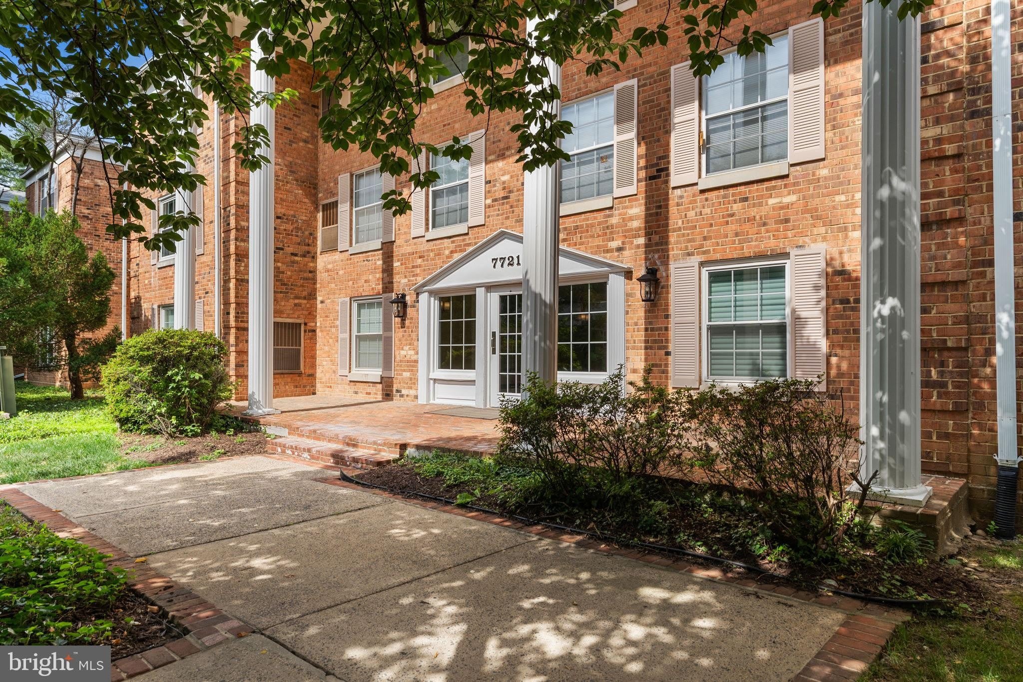 7721 TREMAYNE Place – photo 1