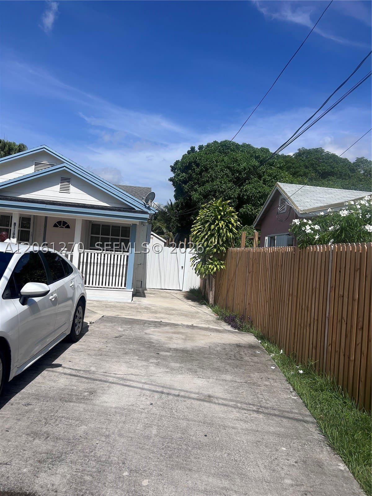 11108 Peachtree Dr – photo 1