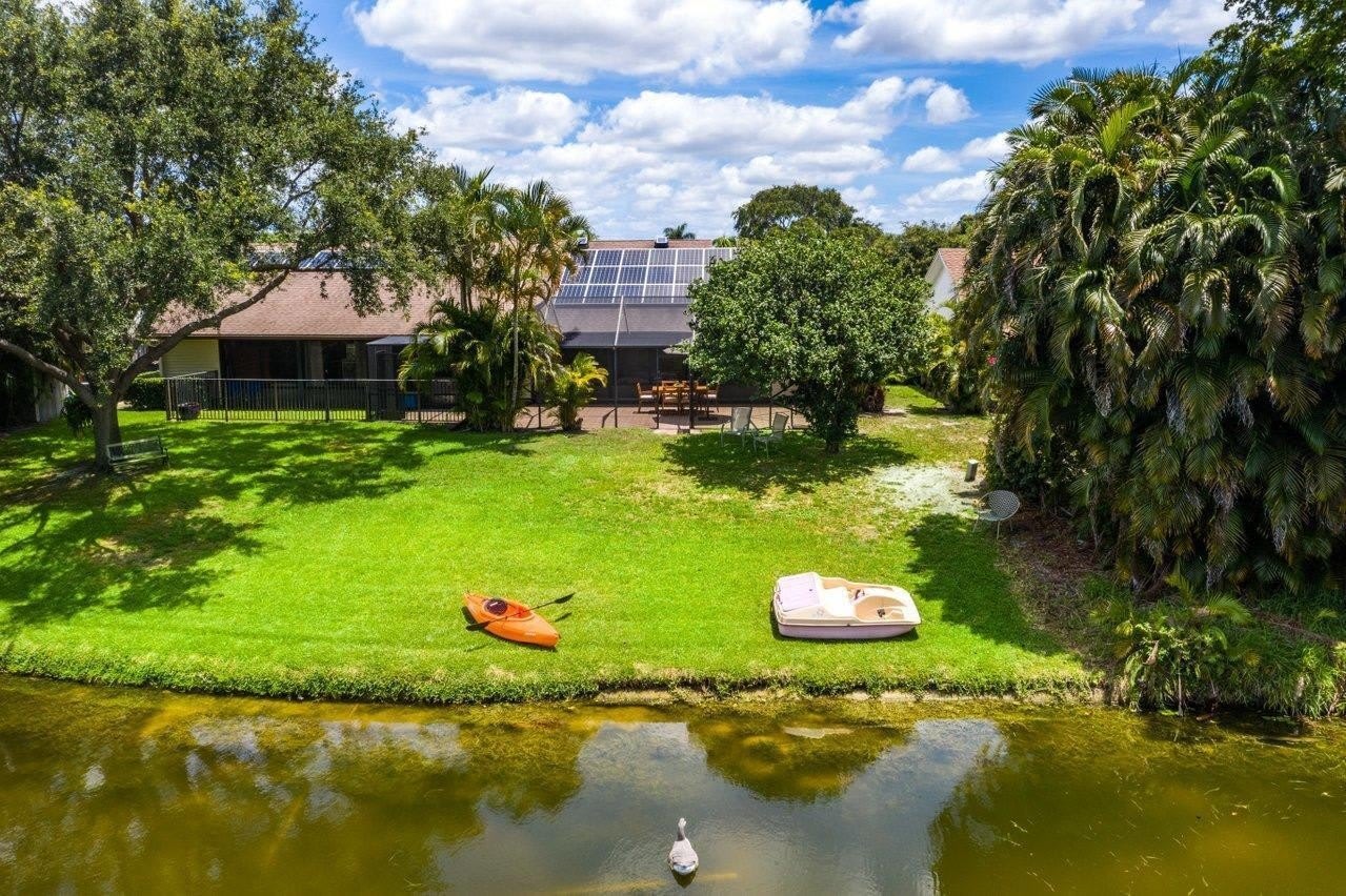1369 Riverside Circle – photo 1