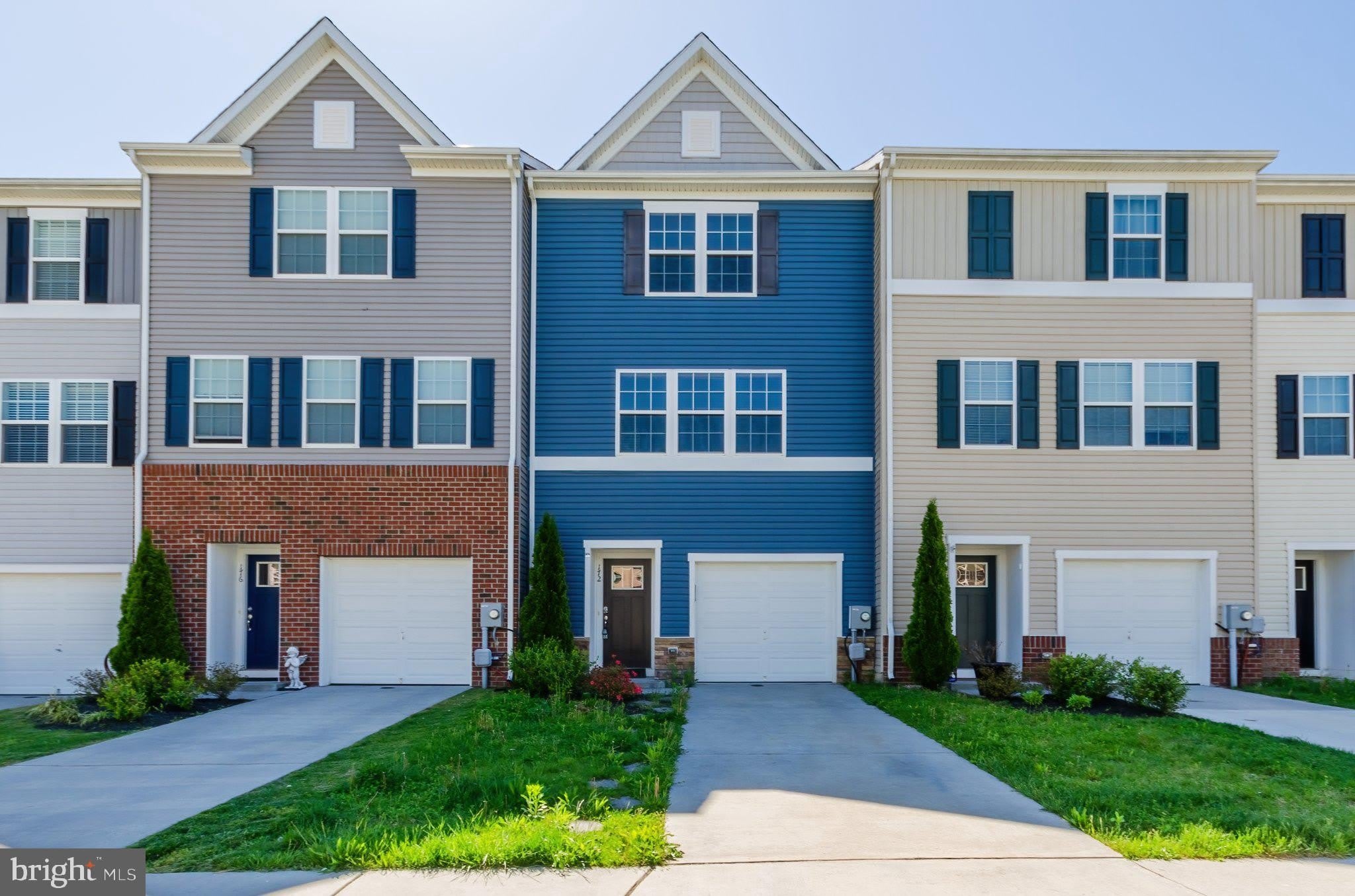172 DREXEL Court – photo 1 of 49