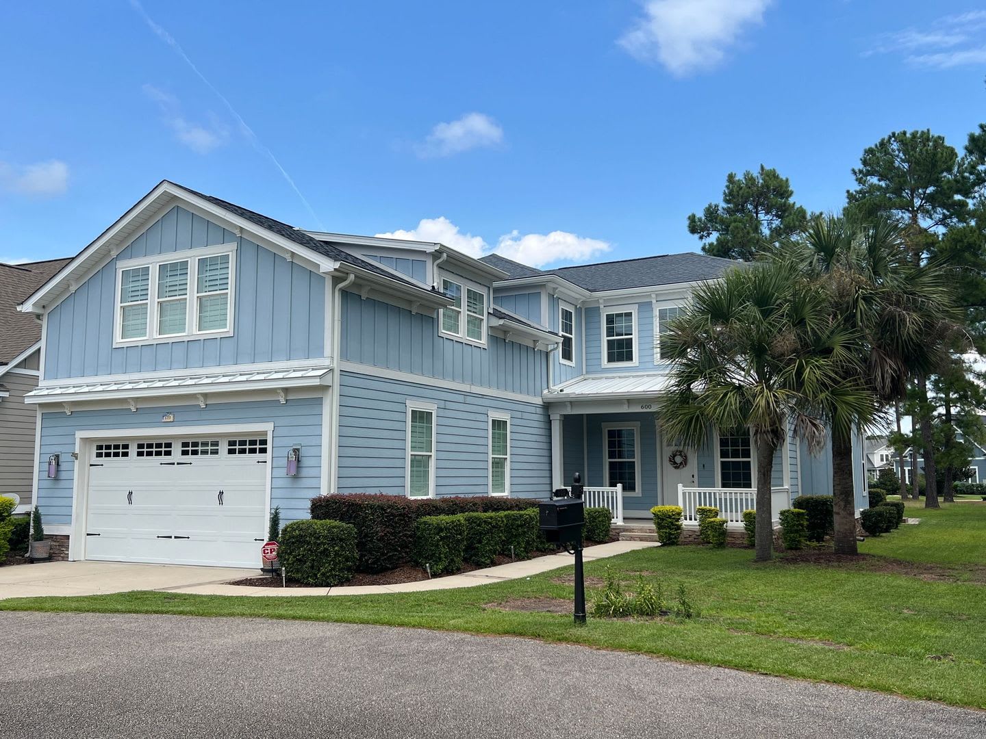 Huge home in the Gated Waterbridge Subdivision! – photo 1