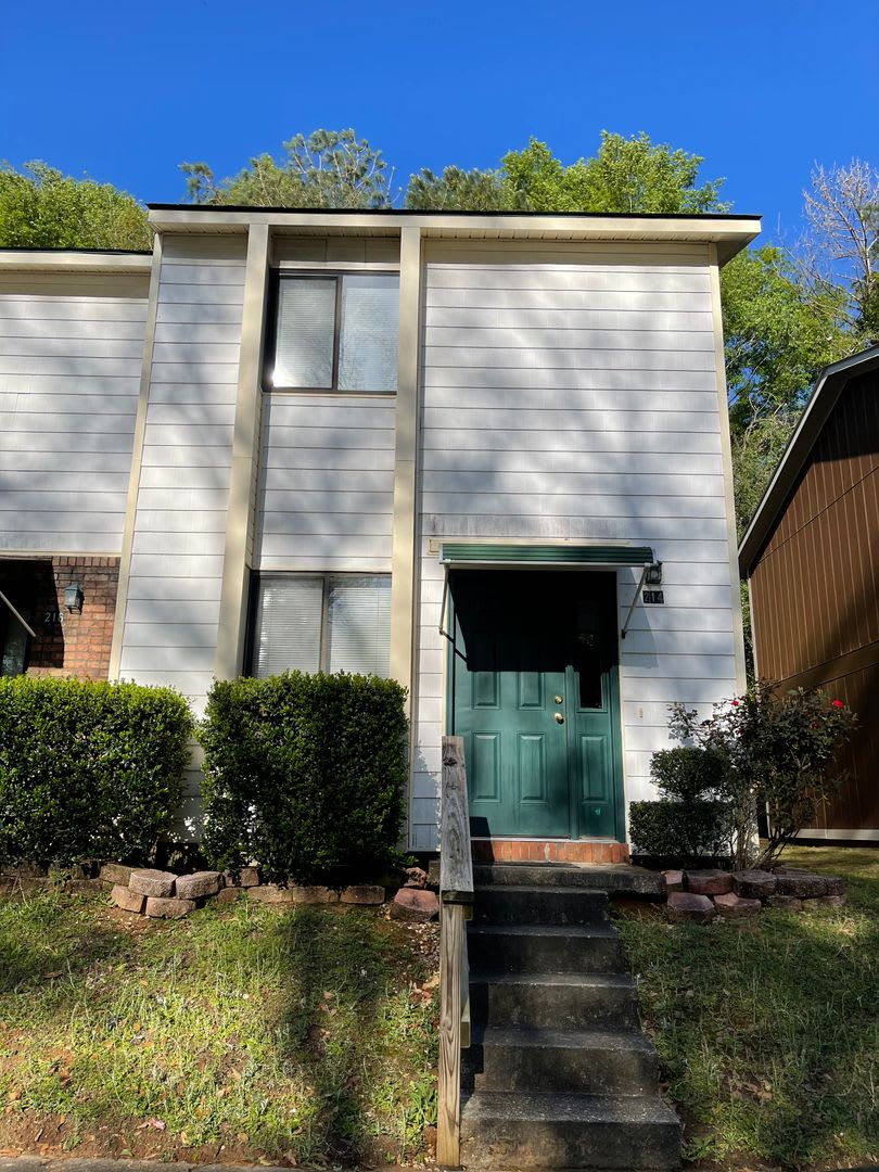 Rolling Acres Townhome – photo 1 of 46