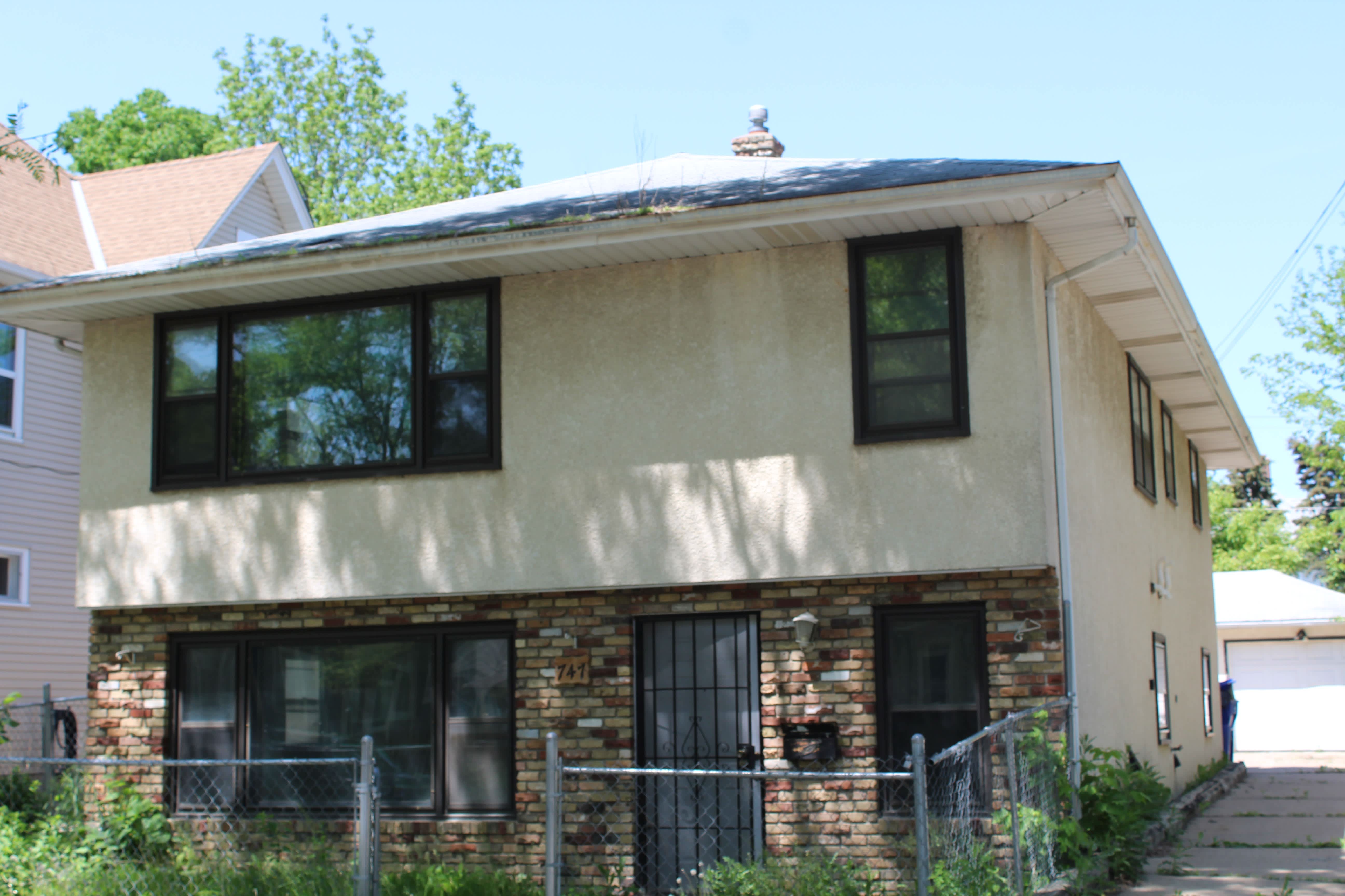 747 Tuscarora Ave W – photo 1 of 6