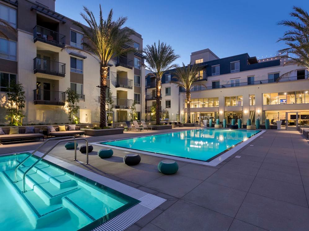 Avalon Huntington Beach – photo 1