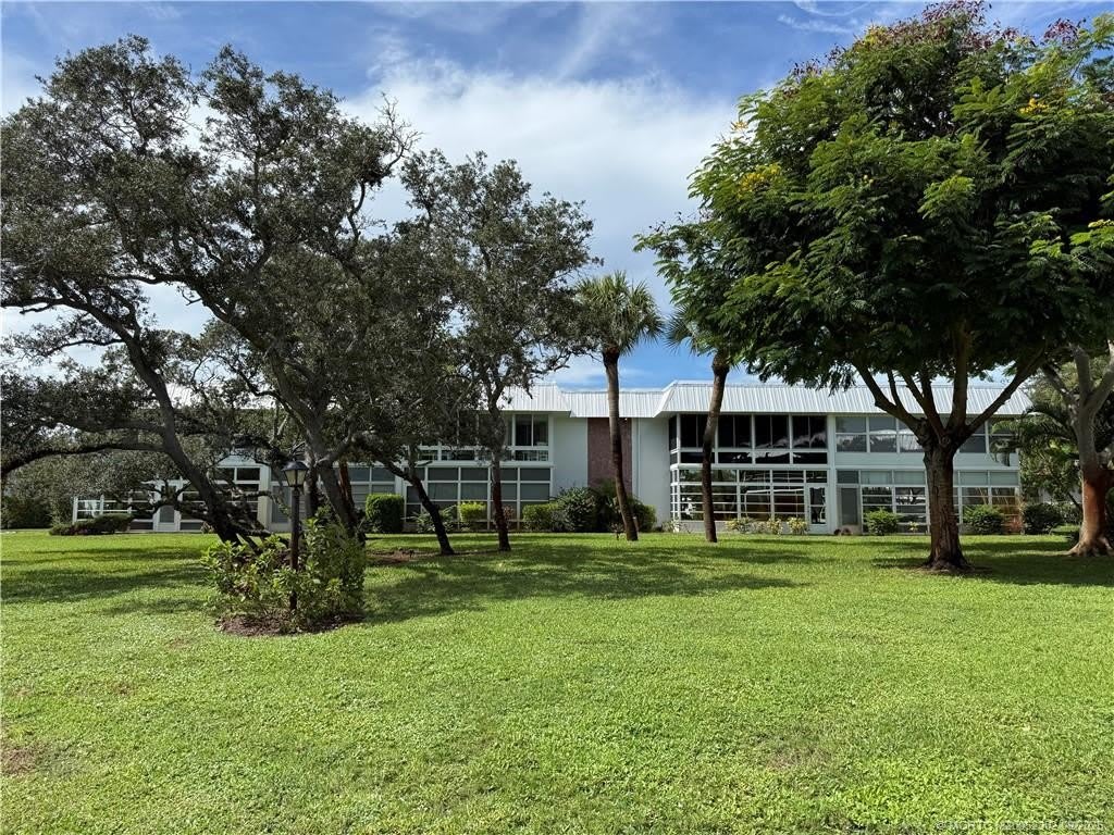 2929 Se Ocean Boulevard – photo 1