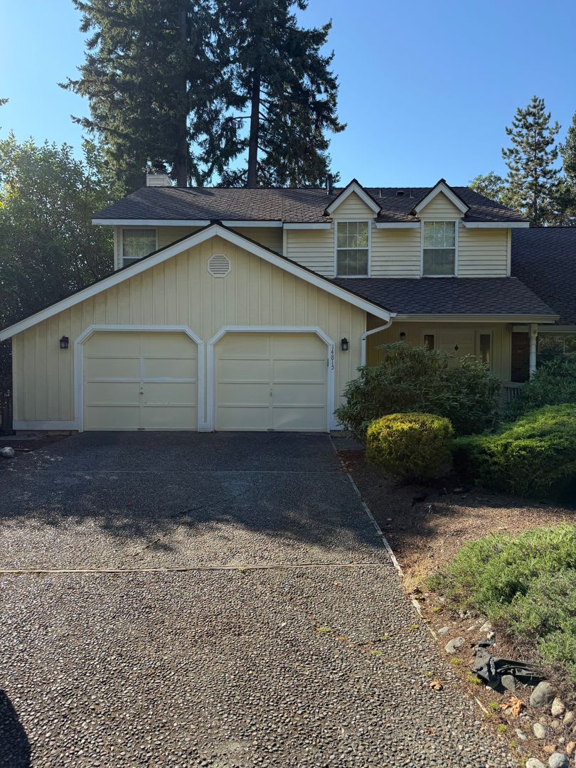 Elegant Bellevue Home For Rent – photo 1