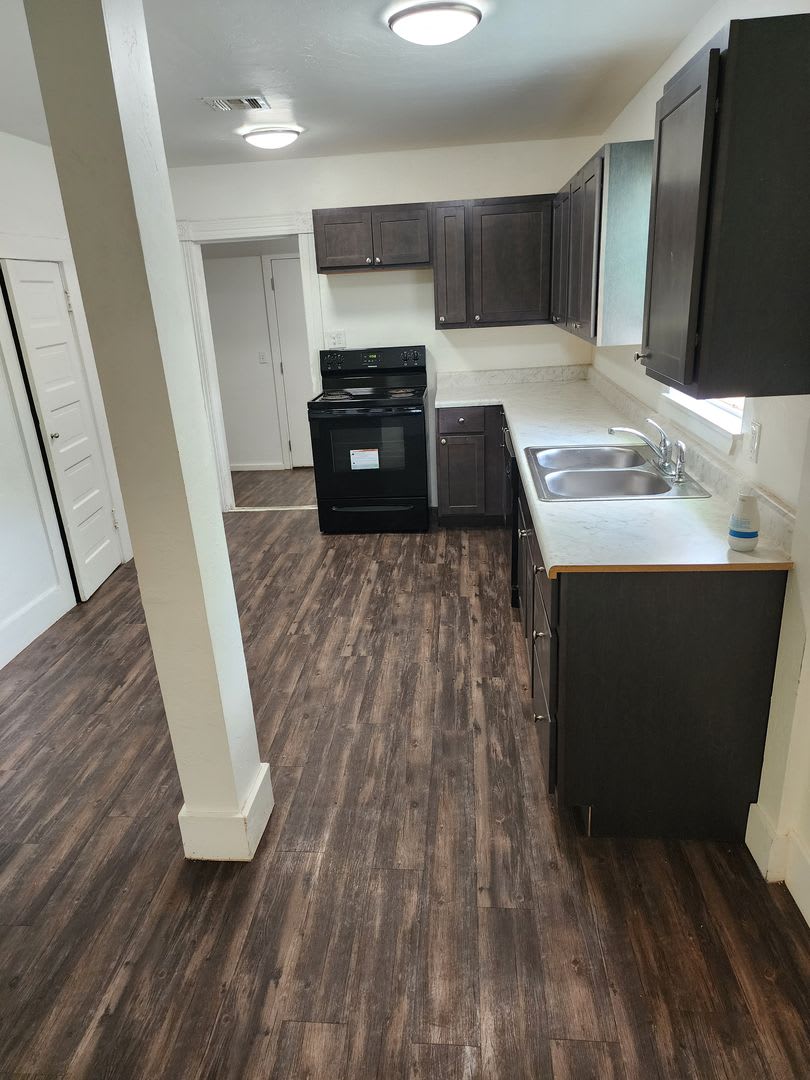 Manufactured Home – photo 1 of 5