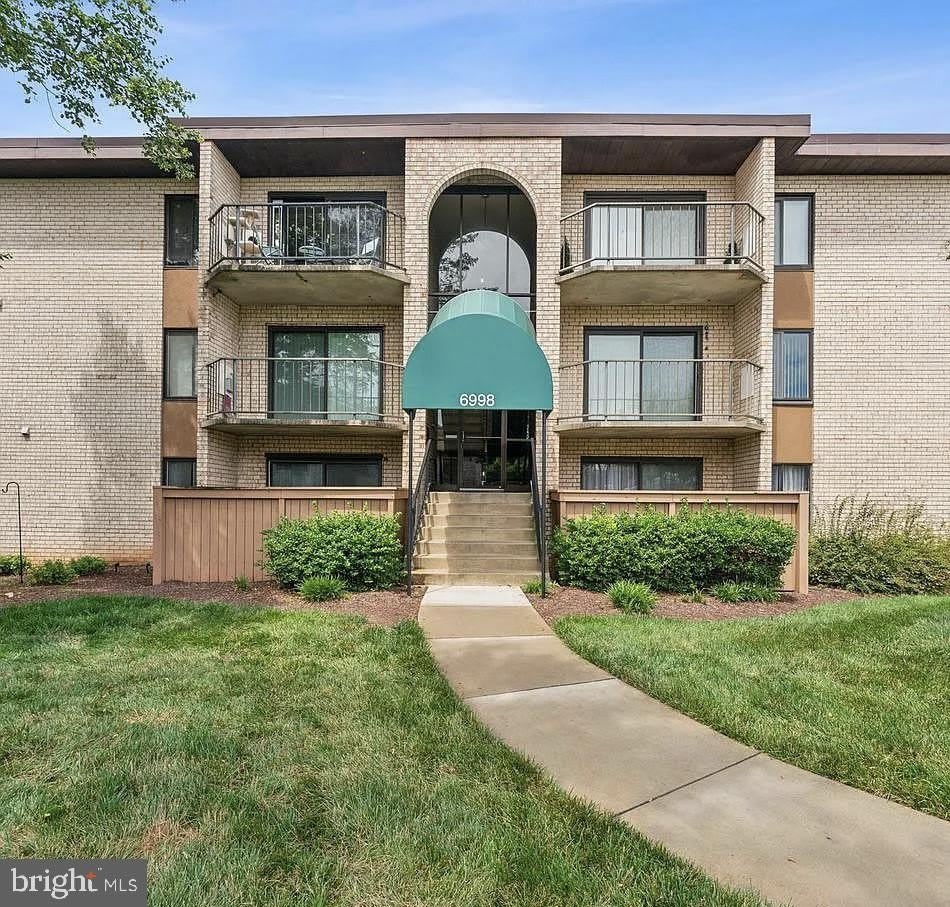 6998 HANOVER Parkway – photo 1 of 14
