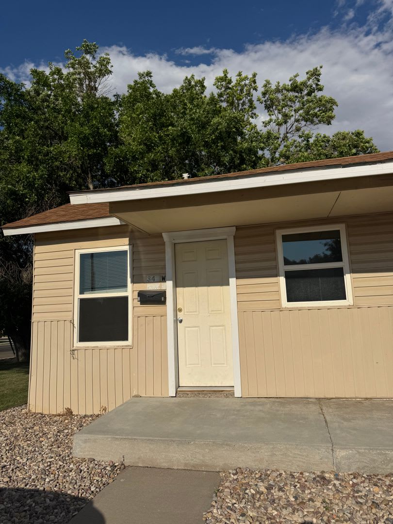 345 W 200 S C – photo 1 of 7