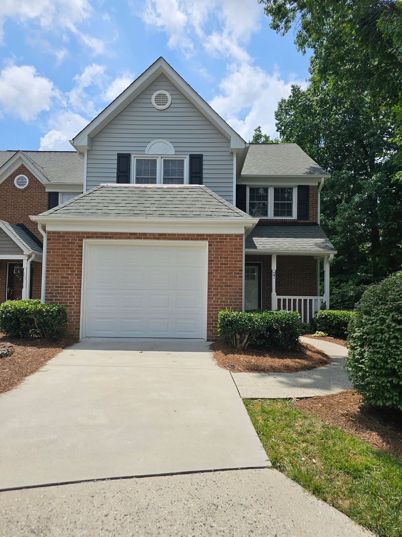 Townhome in Greensboro! – photo 1