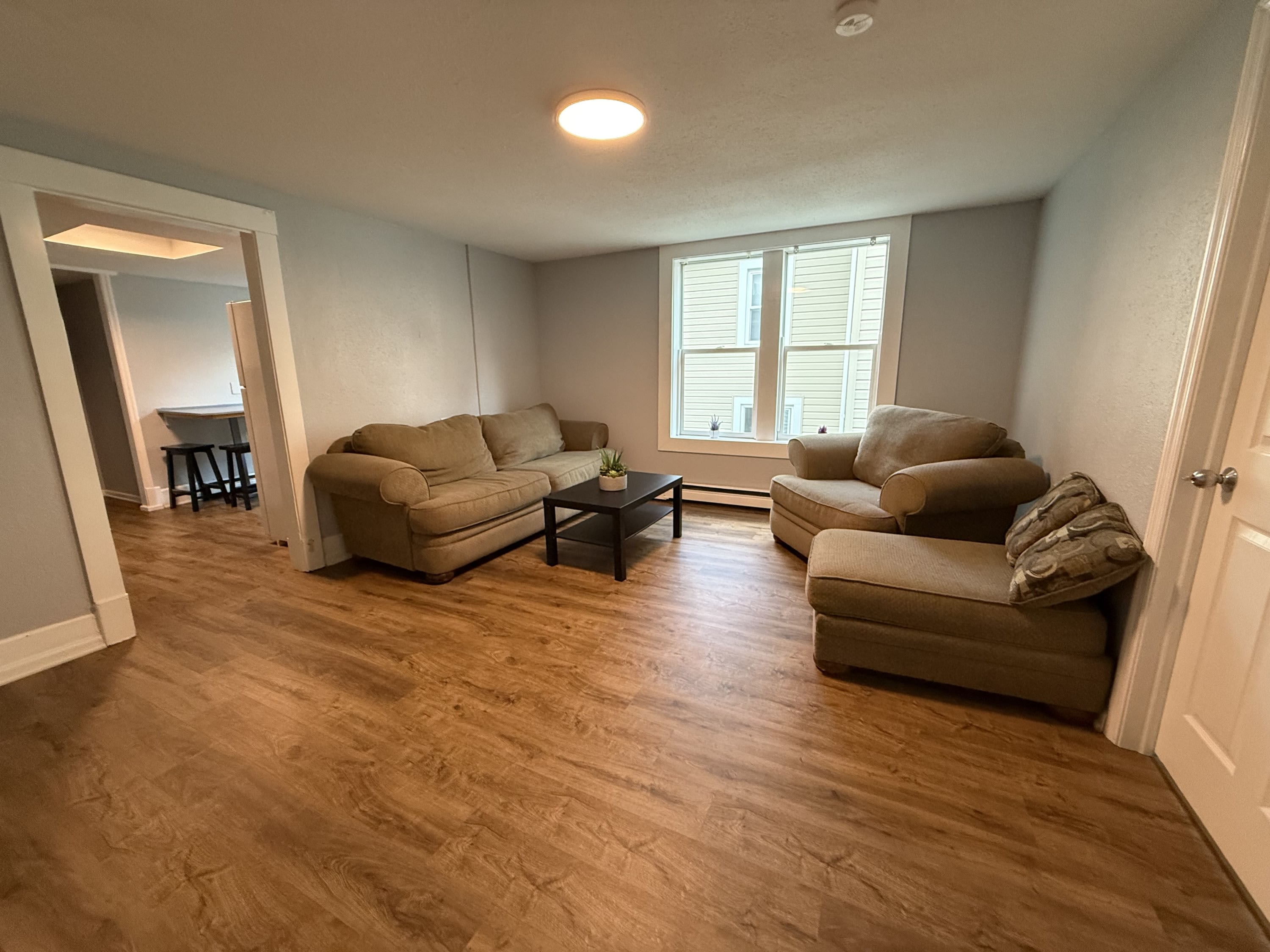 39 South 10th St, 1 – photo 1 of 9