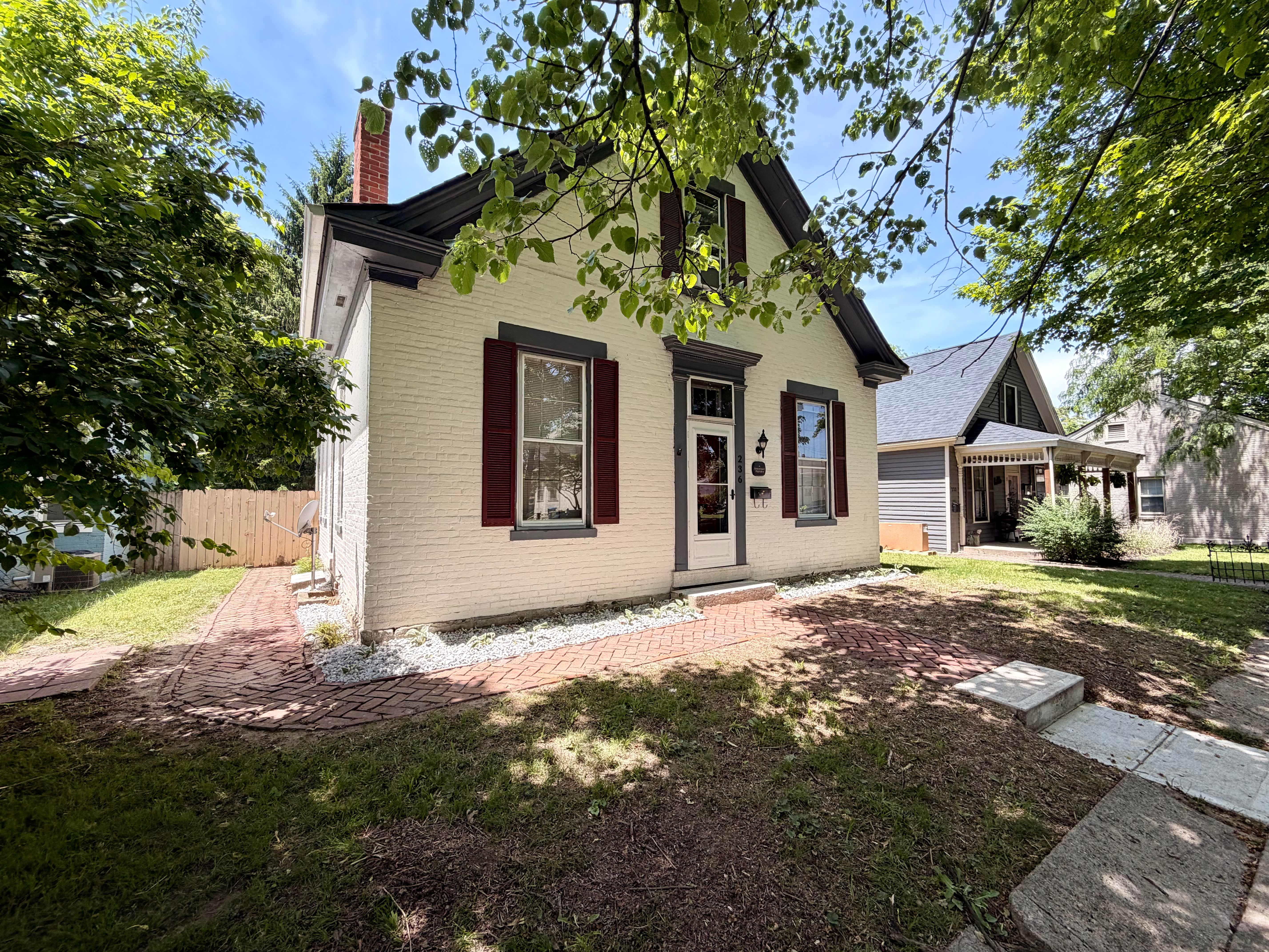236 S 3Rd St – photo 1 of 84
