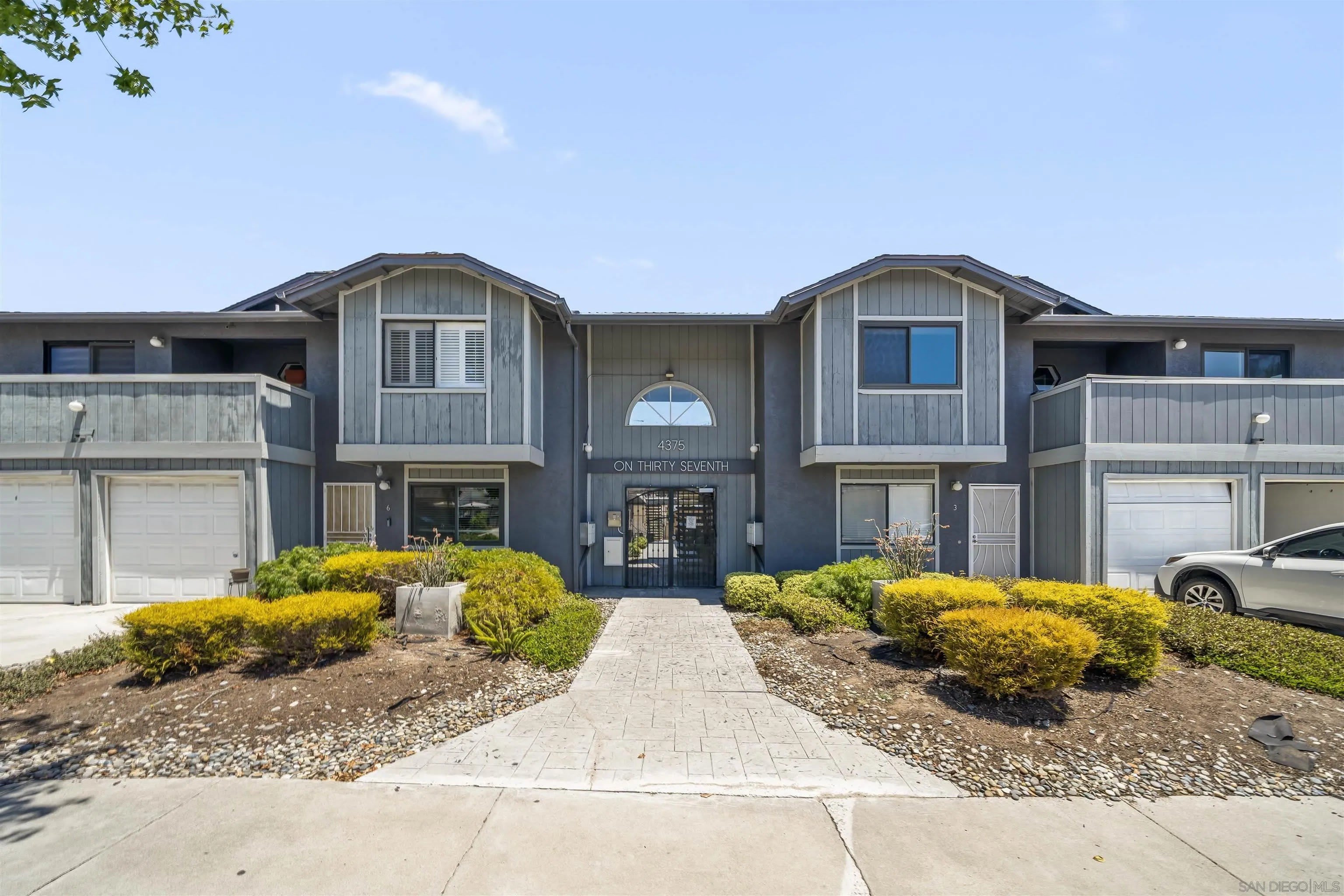 4375 37Th – photo 1 of 22