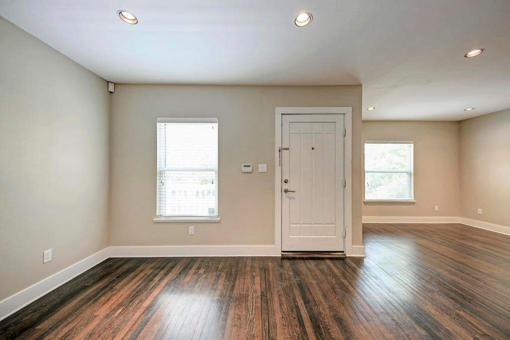 1014 East 14th Street – photo 1