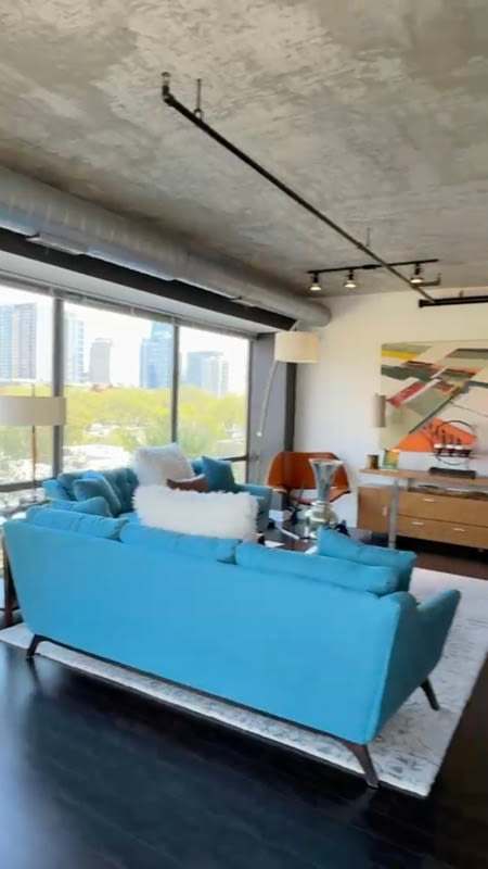 741 S Clark St. – photo 1