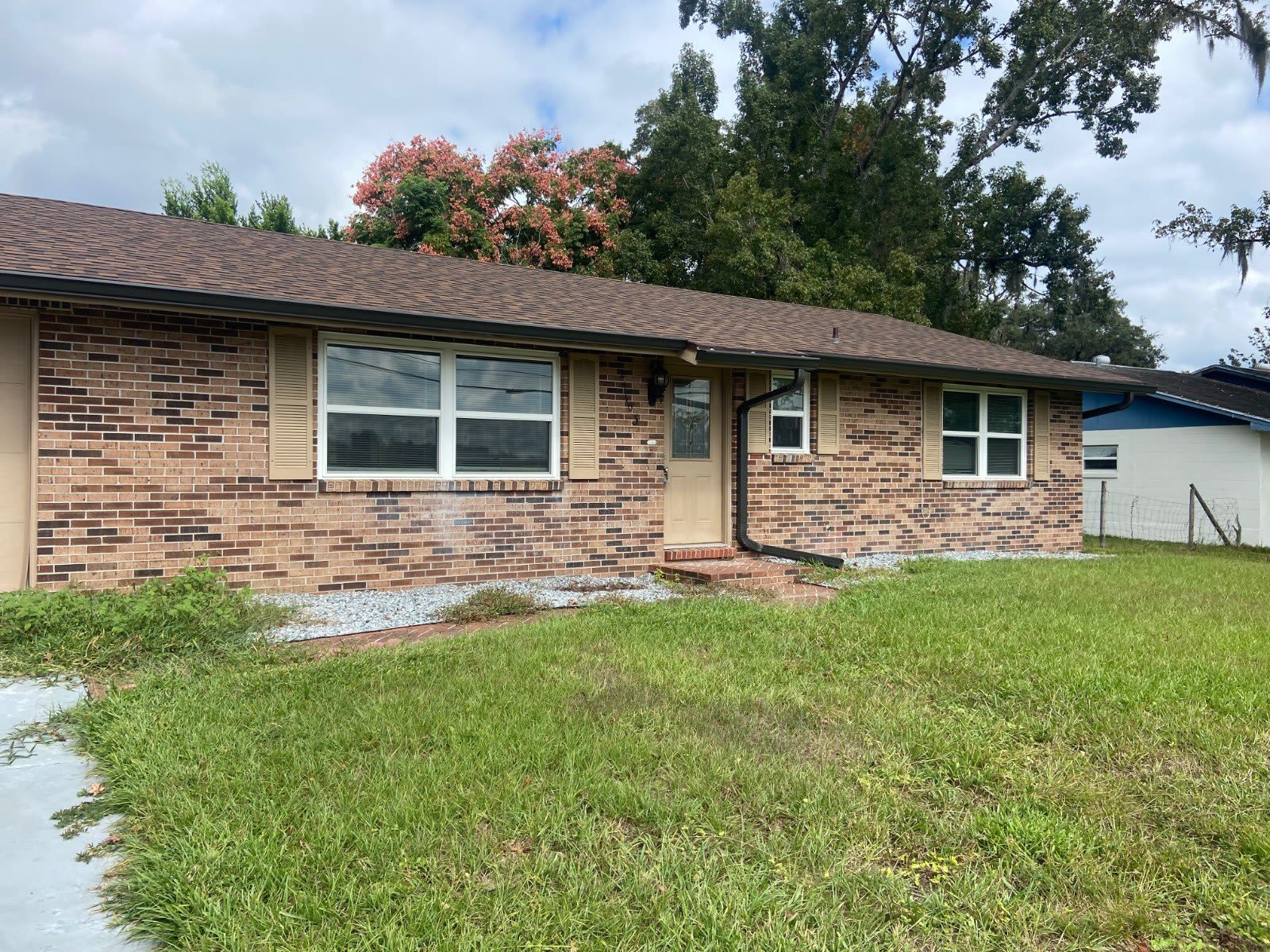 27103 Frampton Ave – photo 1 of 13