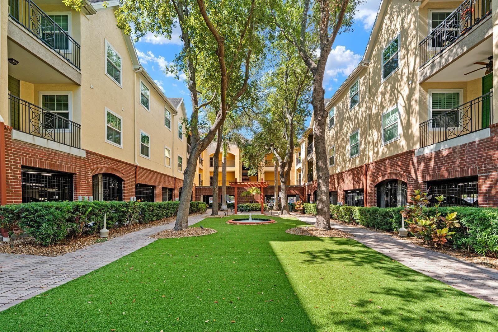 2010 E PALM Avenue – photo 1