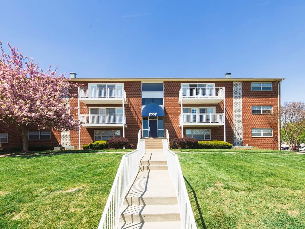 Westgate Apartments &amp; Townhomes – photo 1 of 63