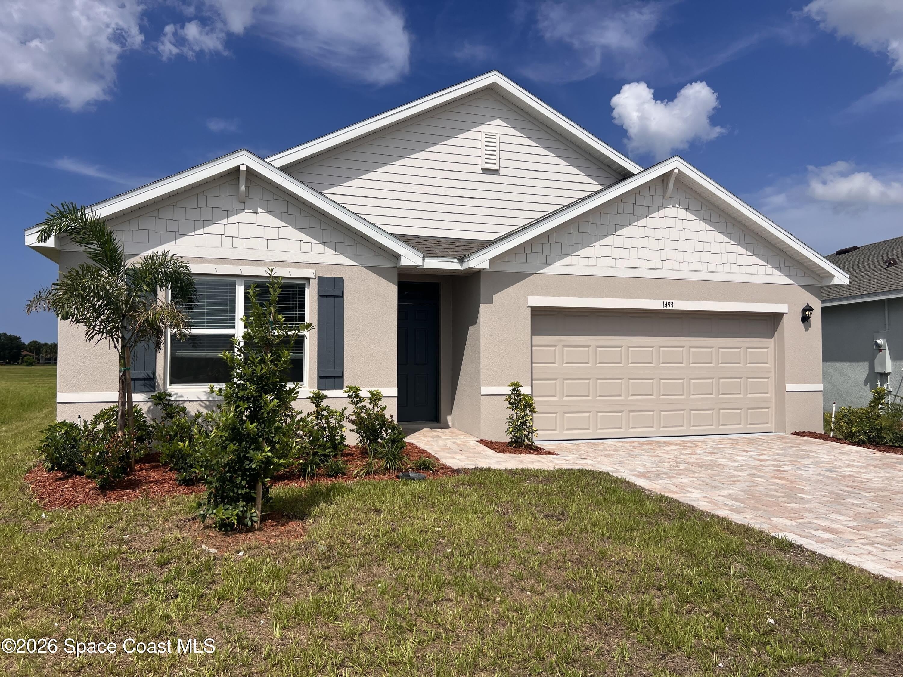 1493 Garabaldi Circle SE – photo 1