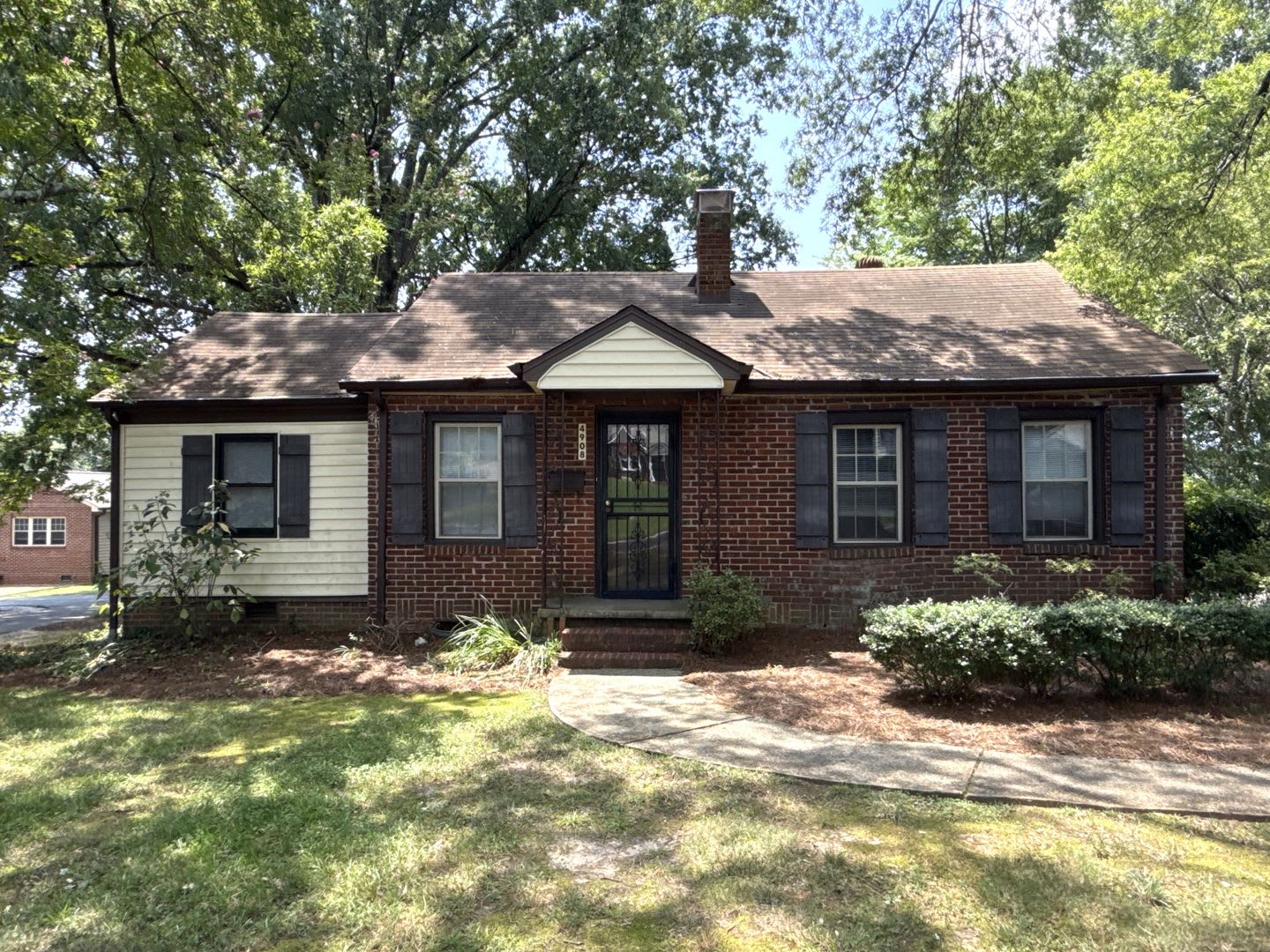 Cozy Home in the Oakhurst community – photo 1