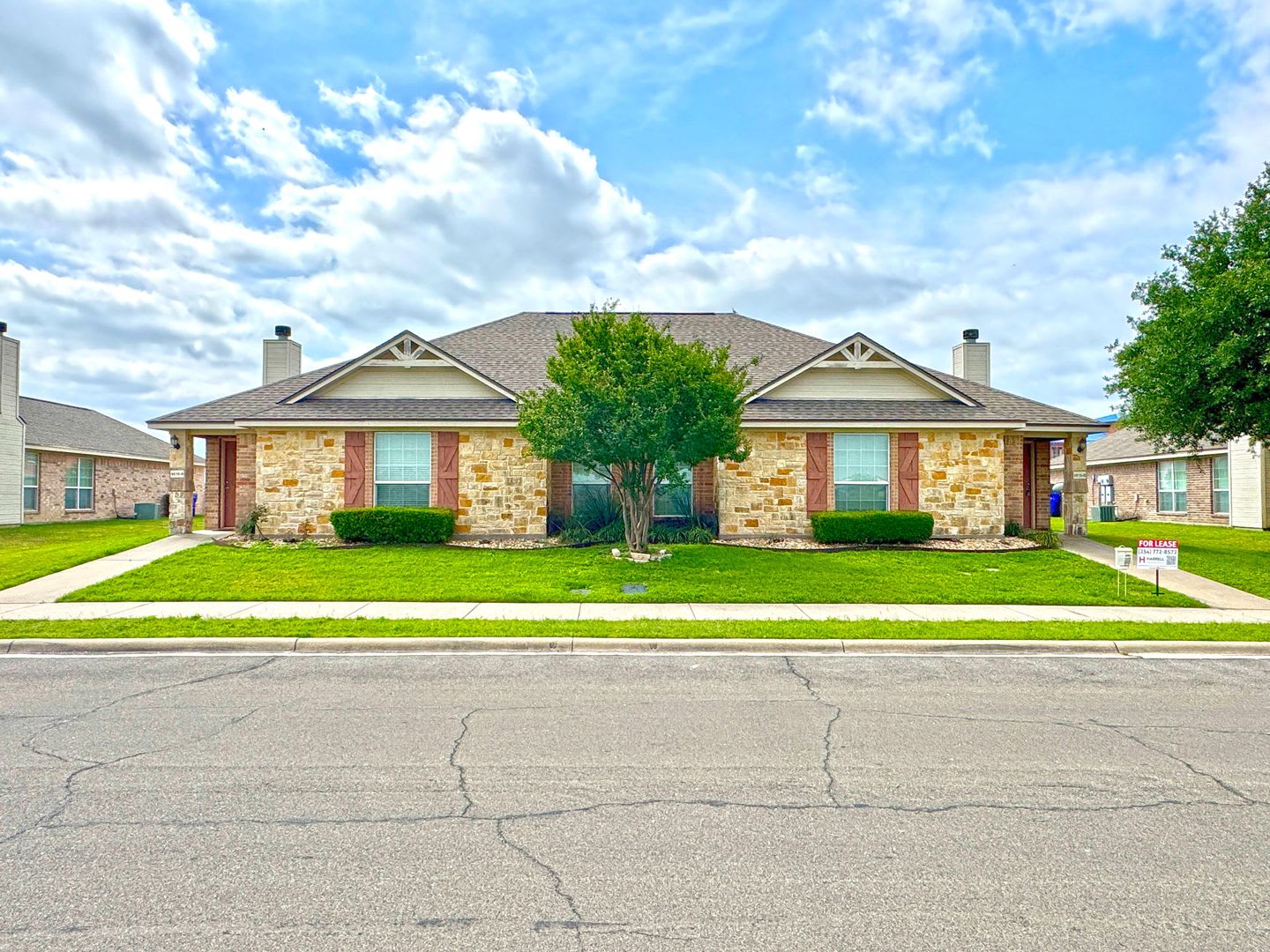 Duplex – photo 1