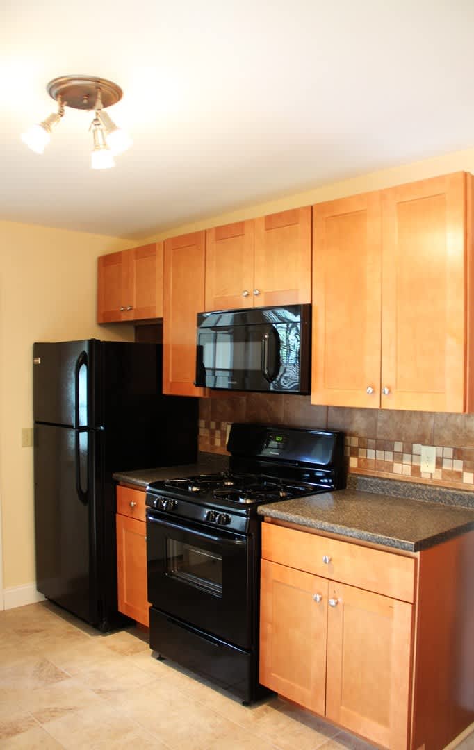 252 North St – photo 1