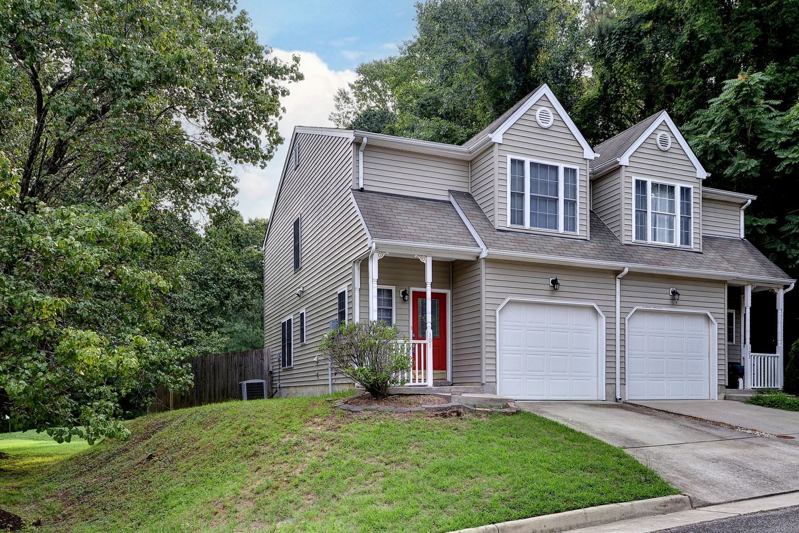 Callahan Village Williamsburg Bluffs – photo 1 of 266