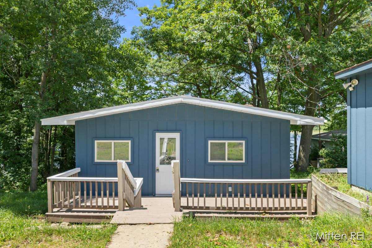 13029 East Heights Road – photo 1 of 44