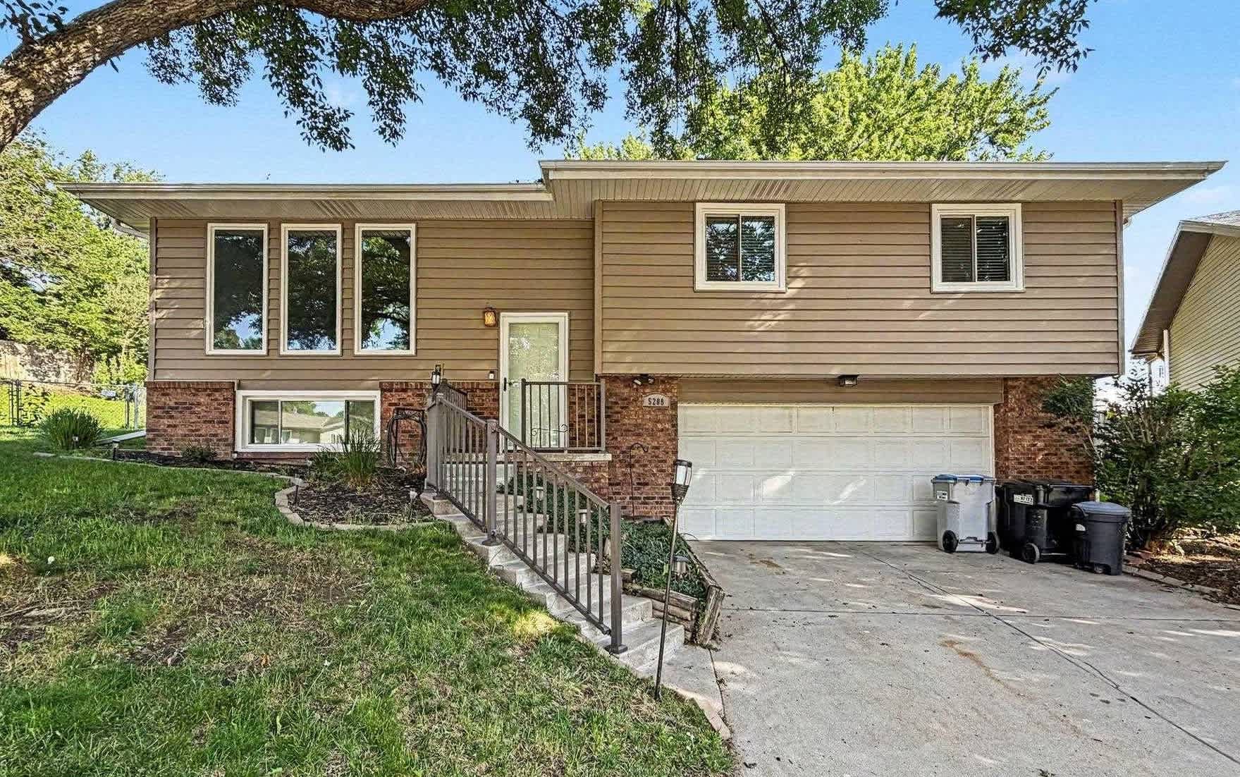 5208 Ascot Circle – photo 1