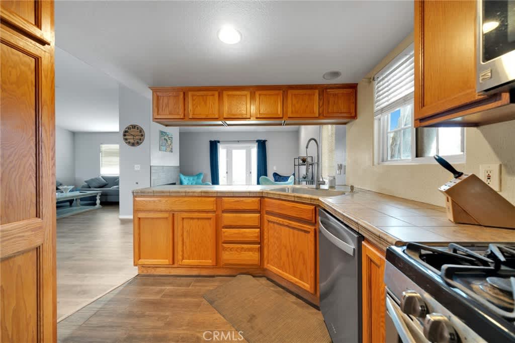 44329 Sancroft Avenue – photo 1