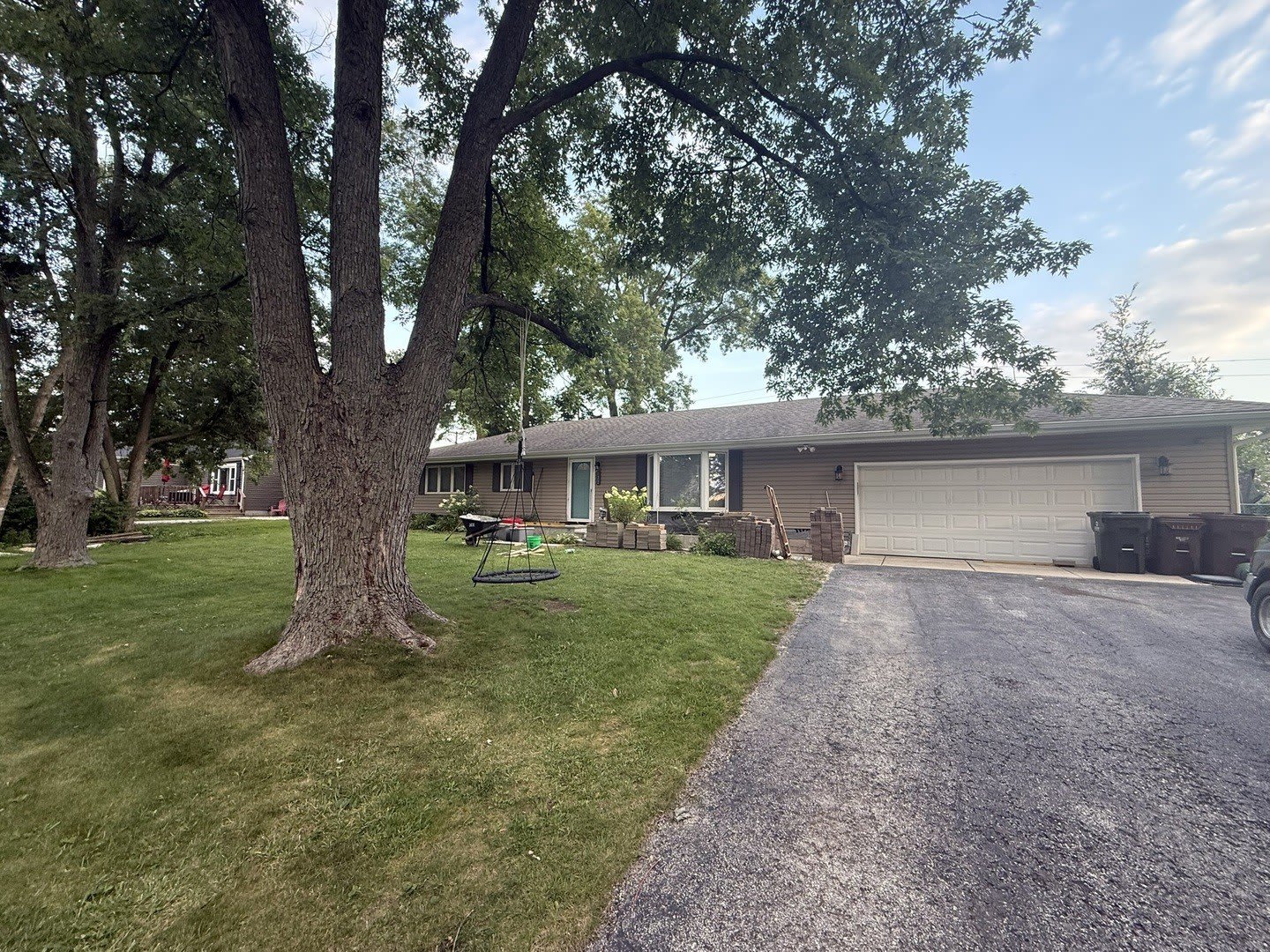 122 Gall Lane – photo 1 of 13