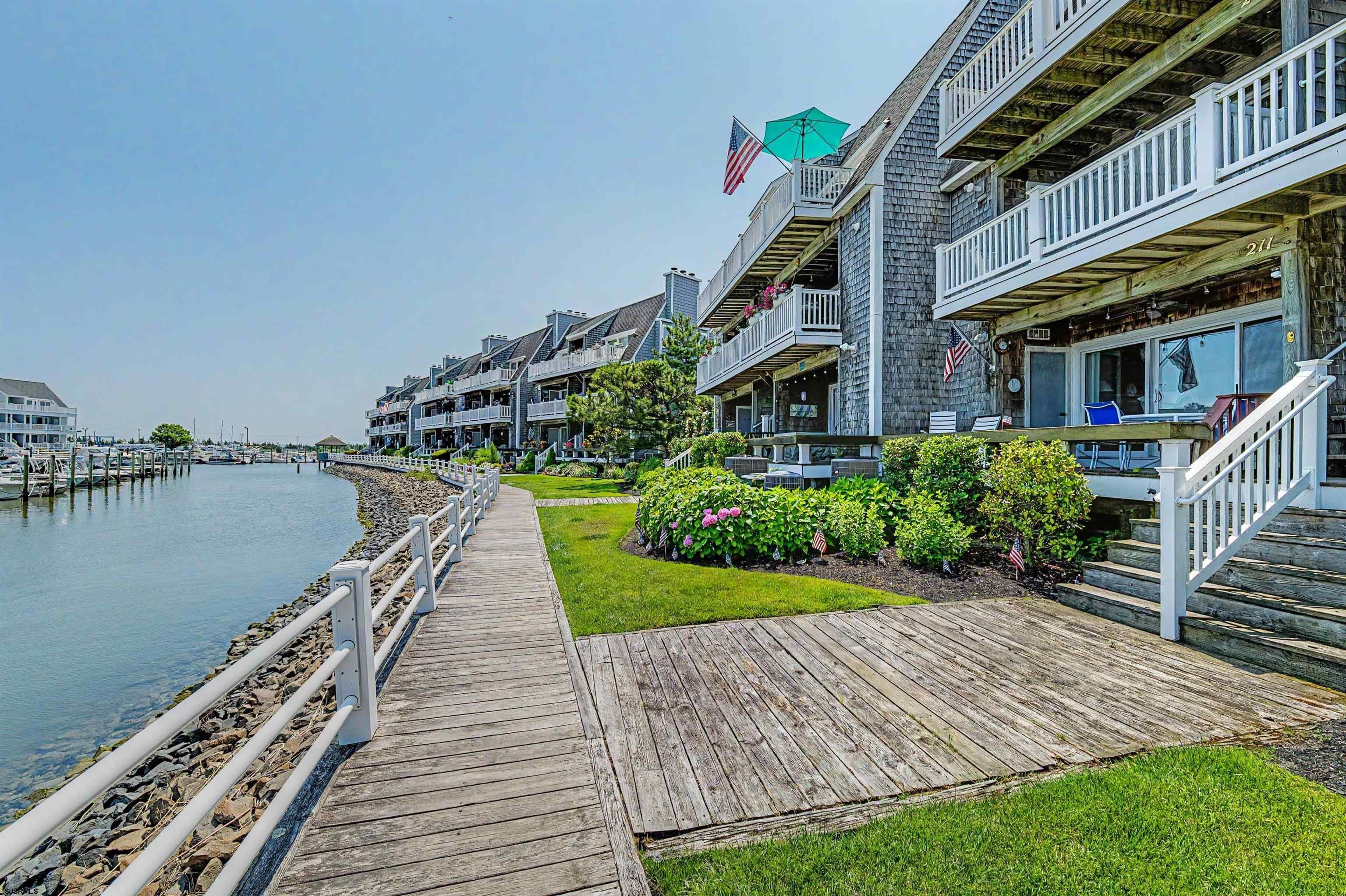 211 Harbour Cove – photo 1 of 25