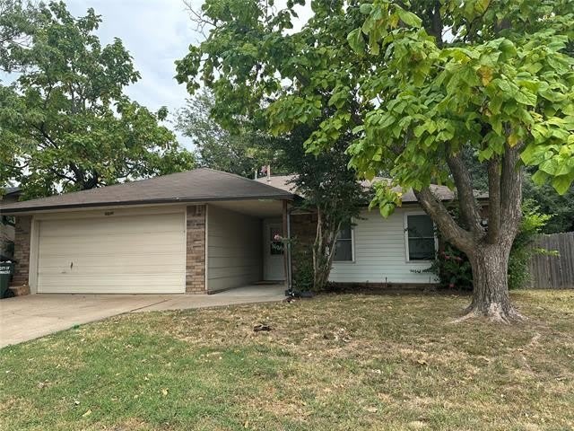 8209 N 121St East Avenue – photo 1 of 106