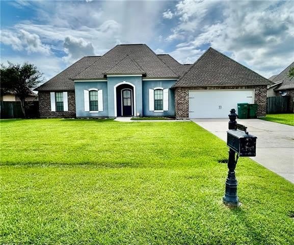 44437 PEYTON Drive – photo 1