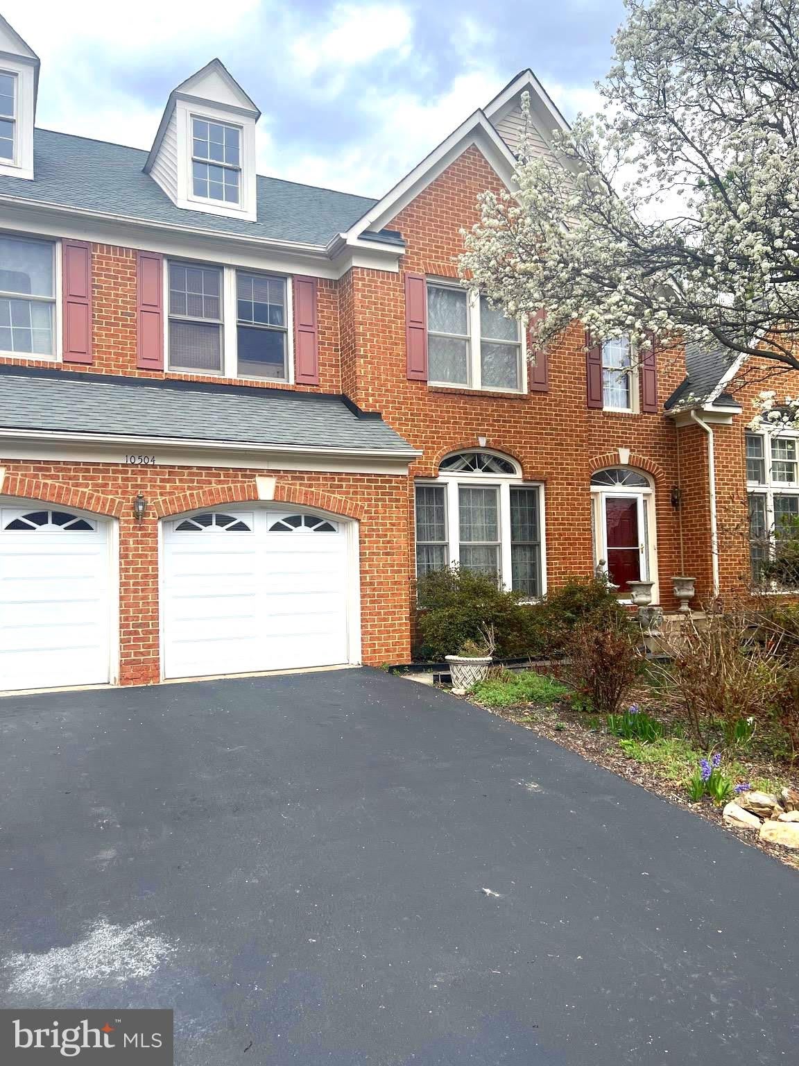 10504 TROWBRIDGE Court – photo 1