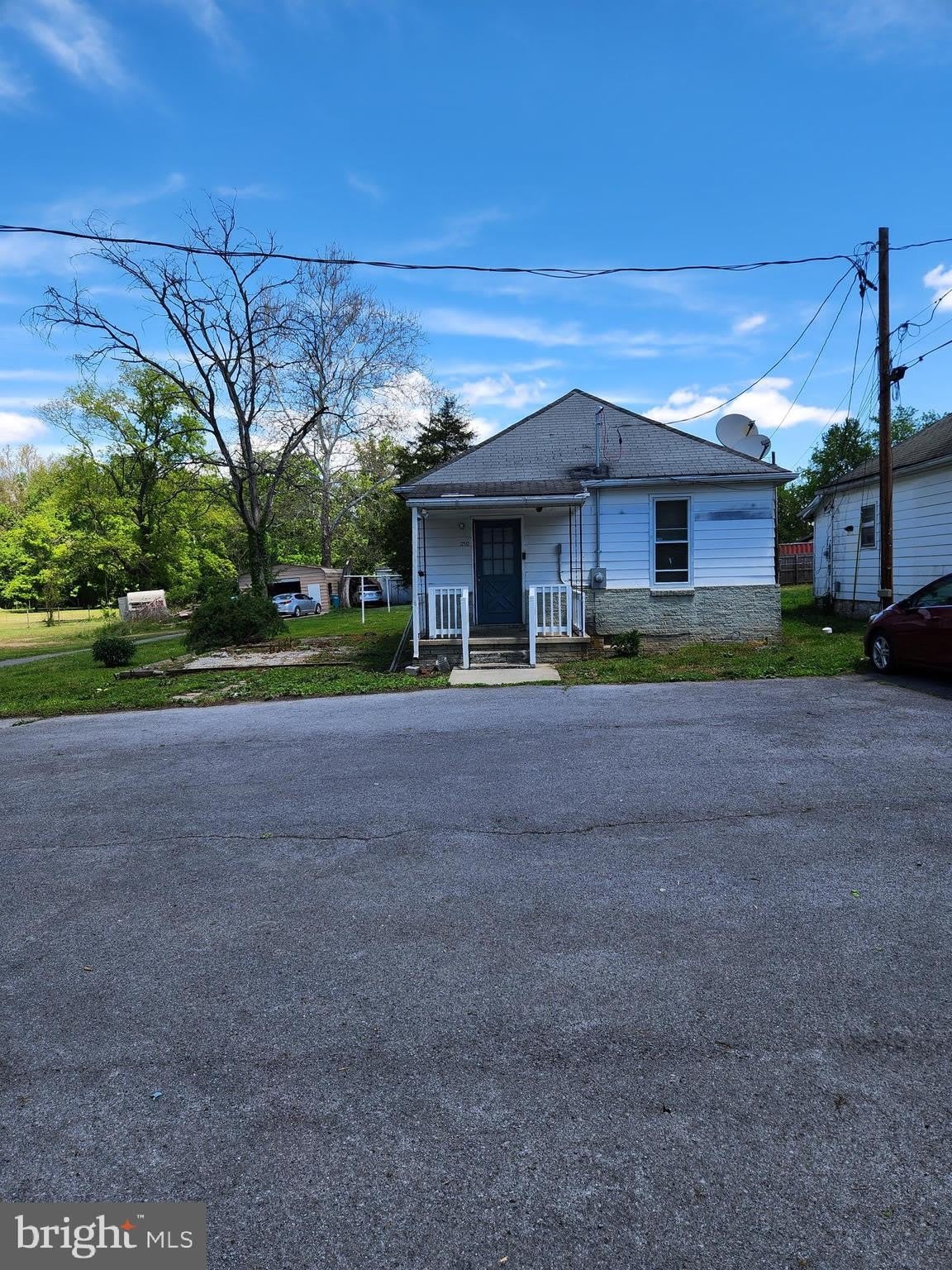 12512 STONE BRIDGE Drive – photo 1 of 24