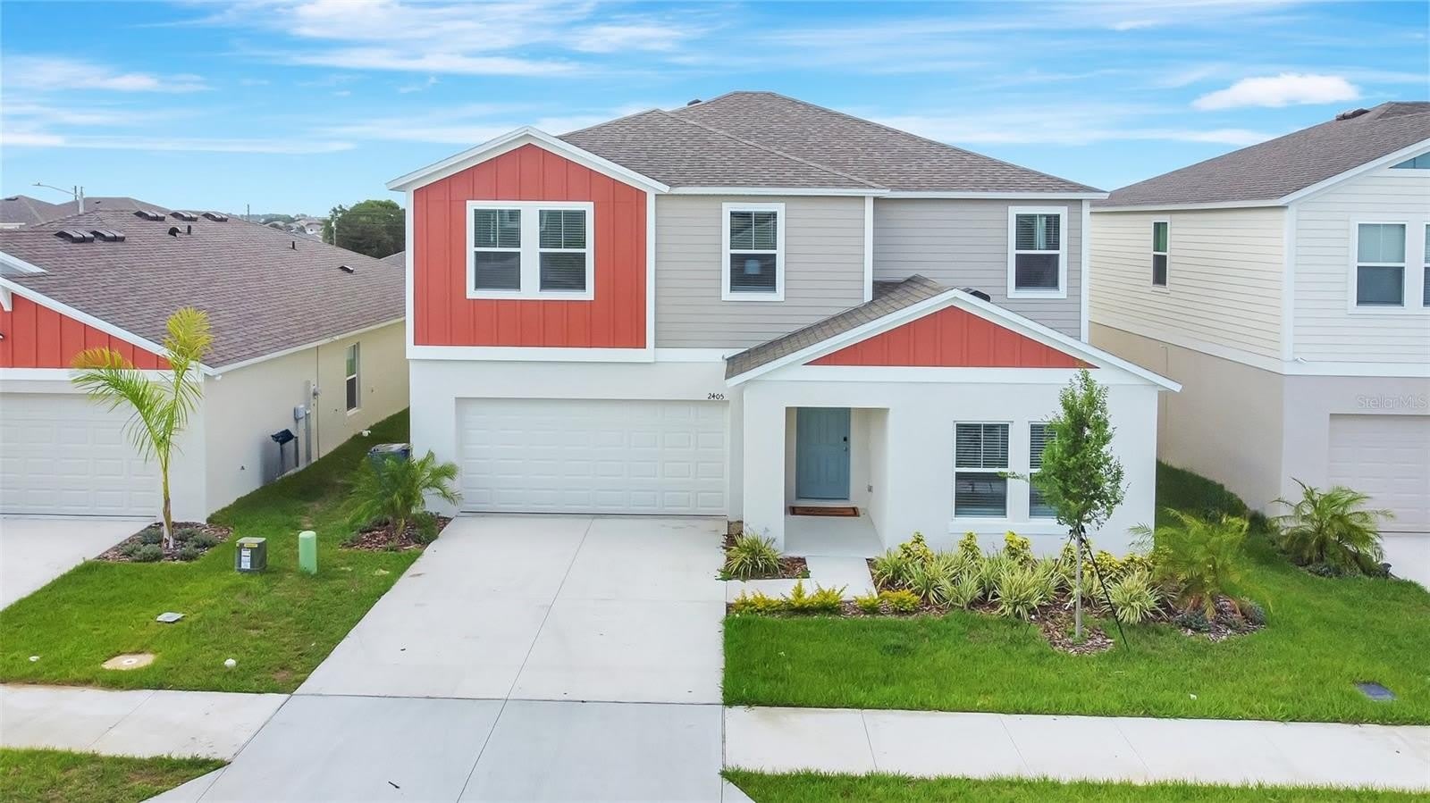 2405 OAKWOOD Lane – photo 1