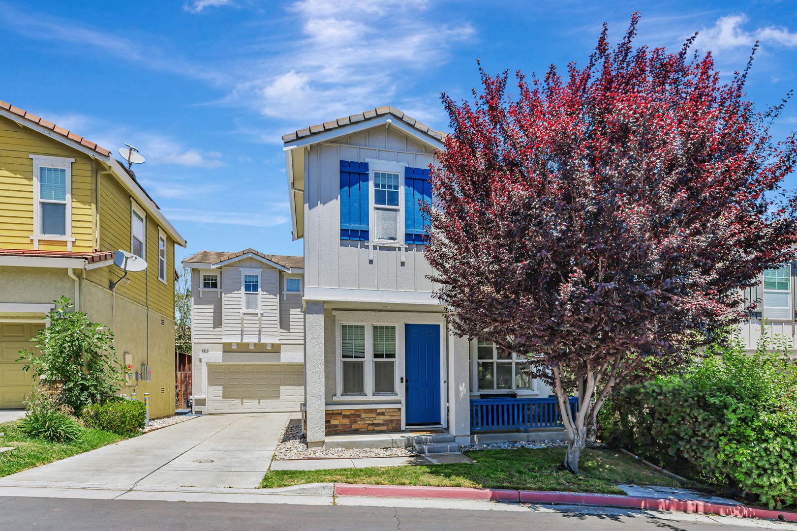 4495 Modern And Comfortable 4 Br 3 Ba Home In The Quiet Foothills Of West Gilroy – photo 1 of 17