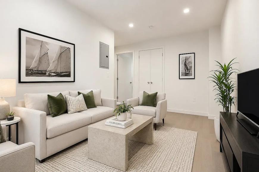 316 West 39th Street – photo 1 of 4