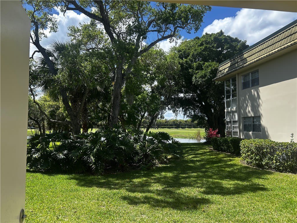 15 Vista Gardens Trail – photo 1 of 12