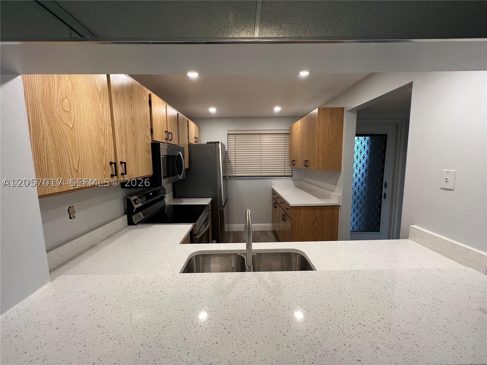 9520 Seagrape Dr – photo 1