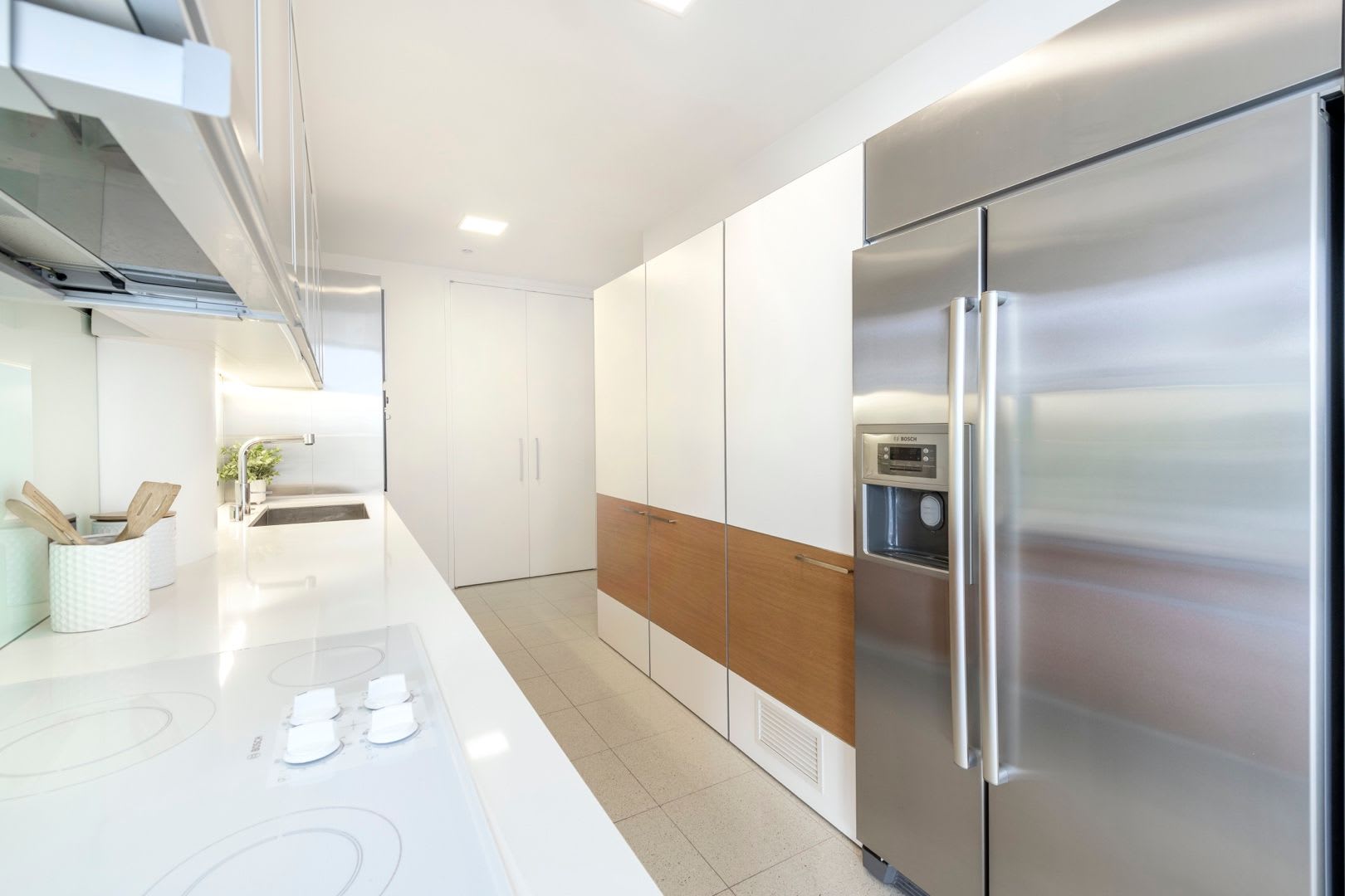 Fantastic 1 Bedroom At Veer Towers – photo 1
