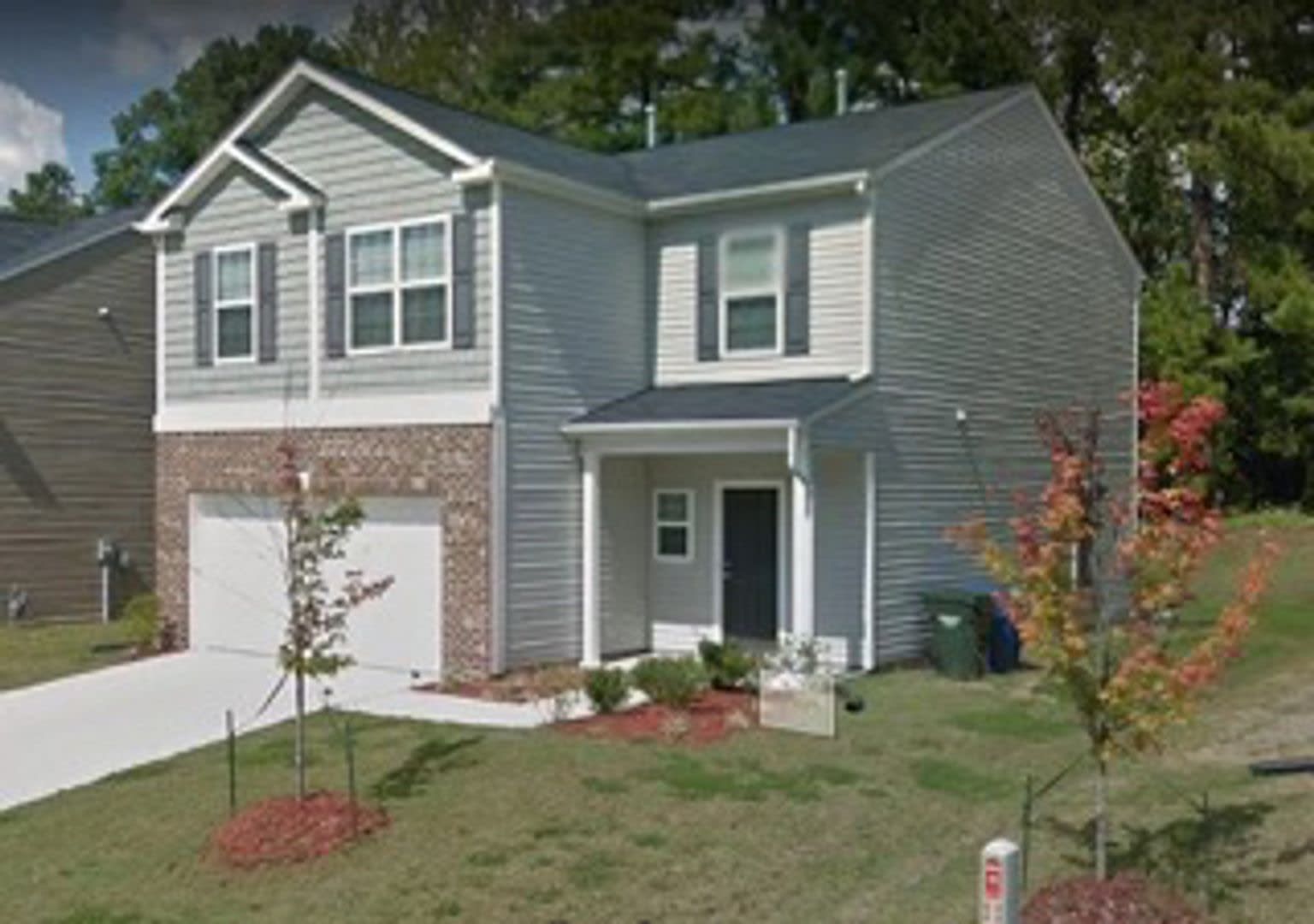 Room in 4 Bedroom Home at Genlee Dr – photo 1 of 58