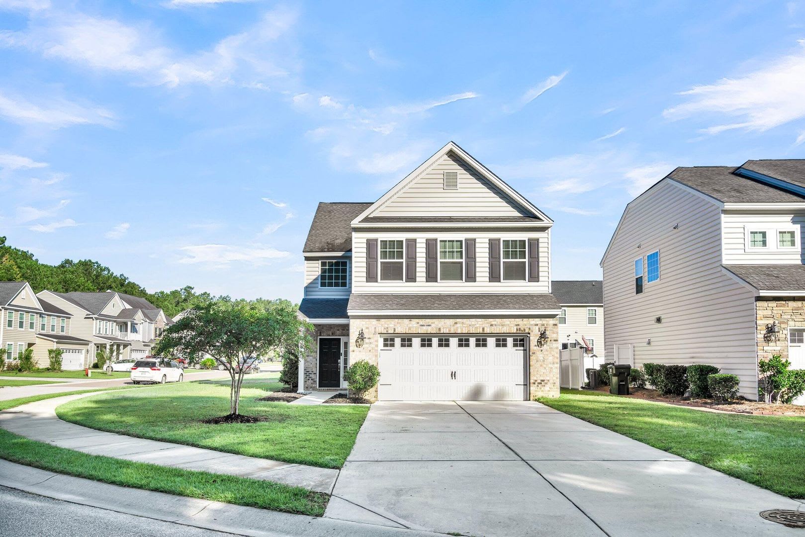 4 Bedroom Home In The Desirable Fairmont South Community – photo 1 of 233