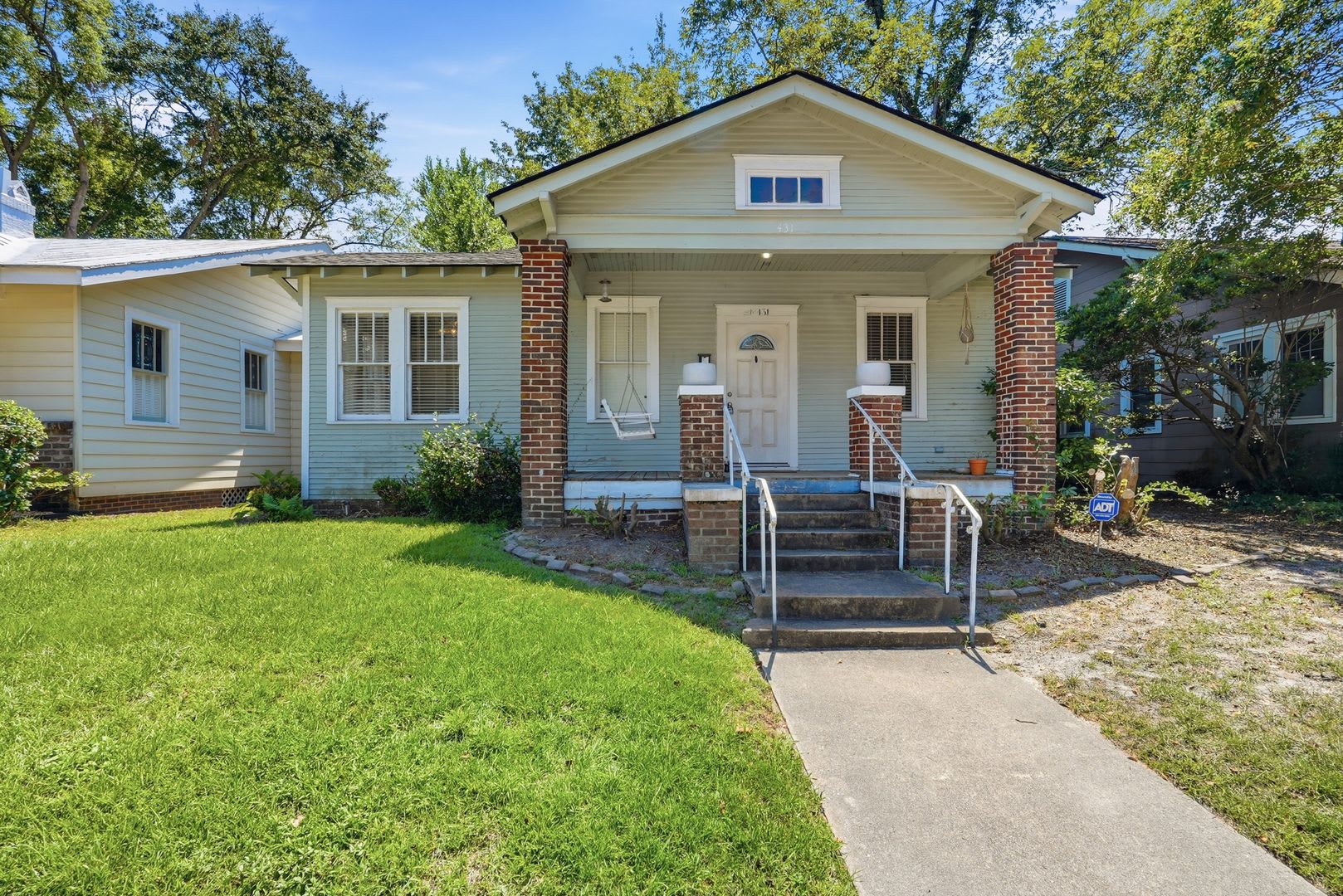 431 E 50th St – photo 1